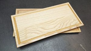 Schneidbrett Esche mit Saftrille